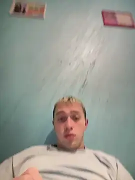 Snapshot of milan8886 chatting on October 21, 2025, 11:15 pm milan8886 online show from October 21, 2025, 11:15 pm