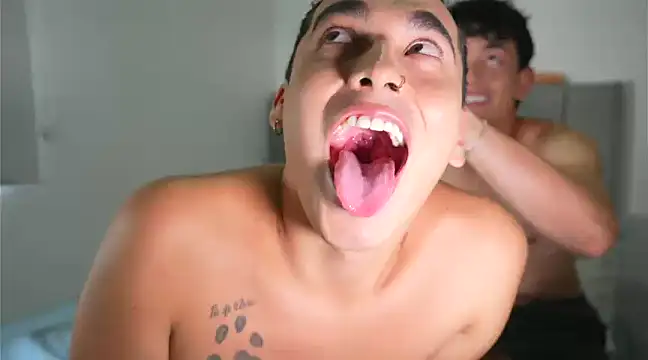 Snapshot of Dual_seductionn chatting on March 9, 2025, 10:08 pm Dual seductionn online show from March 9, 2025, 10:08 pm