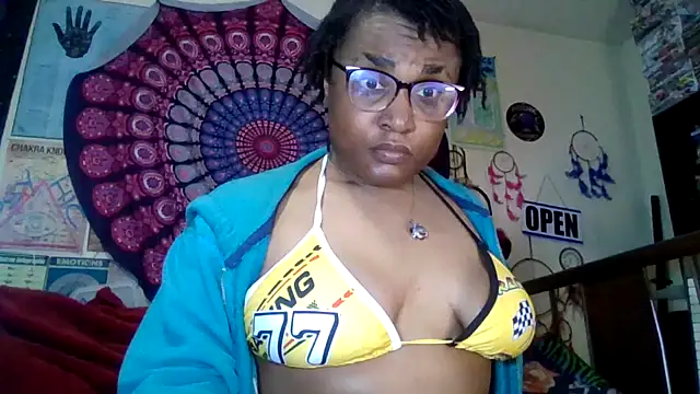 GardeniaFields online show from April 4, 2026, 11:44 pm