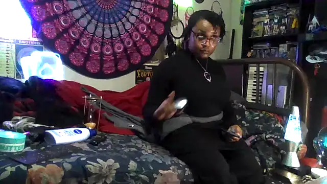 GardeniaFields online show from January 18, 2026, 12:36 am