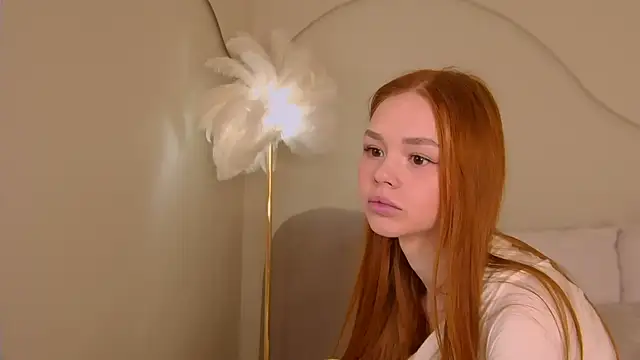 Snapshot of MiraBliss chatting on October 10, 2025, 7:58 pm MiraBliss online show from October 10, 2025, 7:58 pm