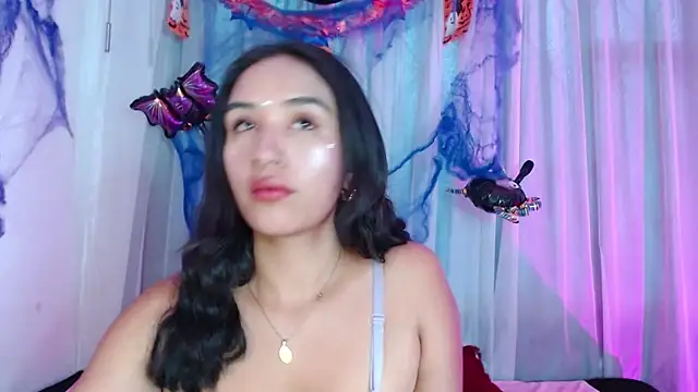 violettsuncs online show from October 17, 2025, 9:38 pm