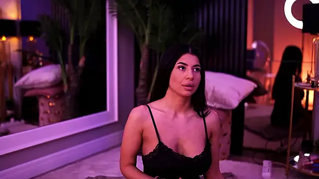 Snapshot of TanyaVonDe chatting on March 9, 2026, 6:00 pm TanyaVonDe online show from March 9, 2026, 6:00 pm