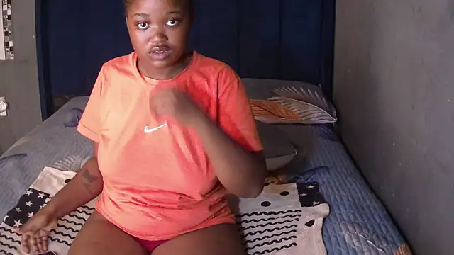 SexyShybarbie online show from April 6, 2026, 4:57 am