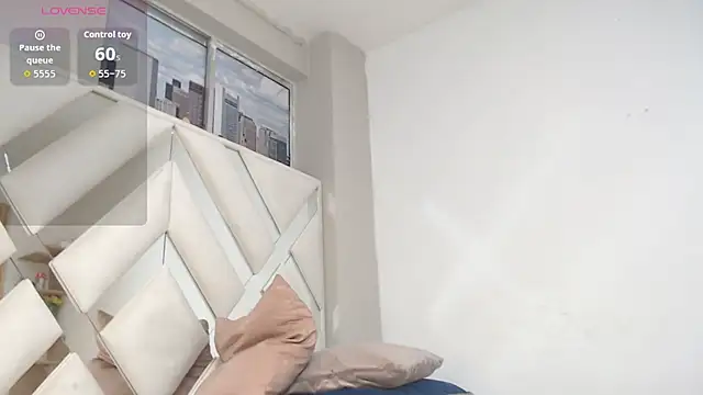 willow smitt online show from March 20, 2026, 12:28 pm