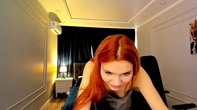 YourSweetMiley online show from March 21, 2025, 6:38 am