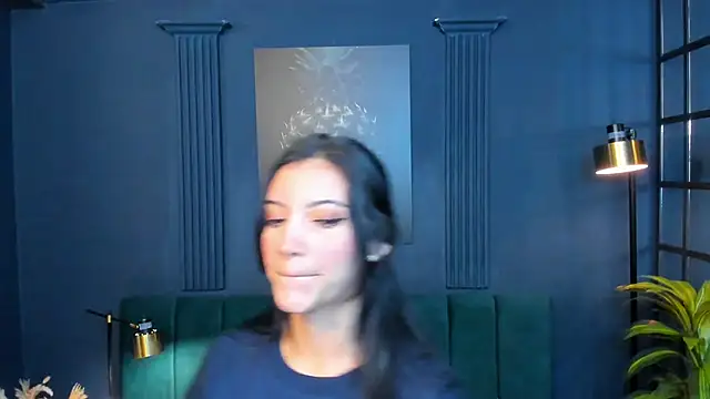 roxy hell online show from February 3, 2026, 1:05 pm