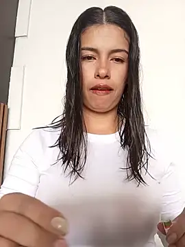 Snapshot of Nathaly_12 chatting on May 28, 2026, 7:20 pm Nathaly 12 online show from May 28, 2026, 7:20 pm