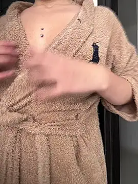 VictoriaGerard Pink online show from April 7, 2026, 8:21 pm