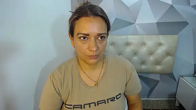 Milf-Prettyboobs online show from November 4, 2025, 11:03 am