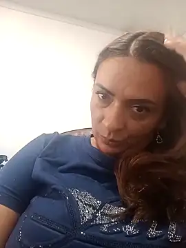 Milf-Prettyboobs online show from February 18, 2026, 3:52 pm