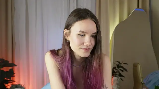 Clare  Florence online show from March 20, 2025, 9:48 am