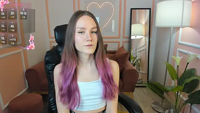 Clare  Florence online show from March 21, 2025, 1:23 pm