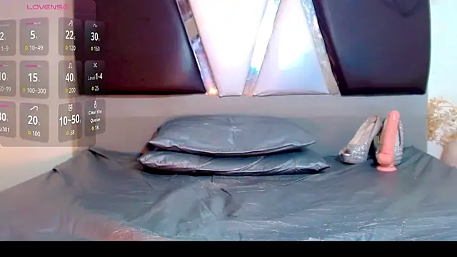 alexsandra kiss online show from December 14, 2025, 10:54 am