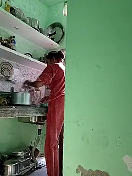 Hotty-Nidhi online show from November 27, 2025, 4:57 am