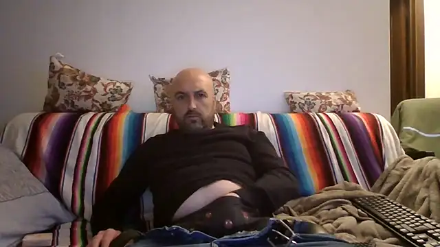 maxxxio12 online show from March 28, 2026, 9:05 pm