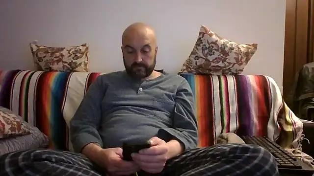 maxxxio12 online show from April 7, 2026, 7:26 pm