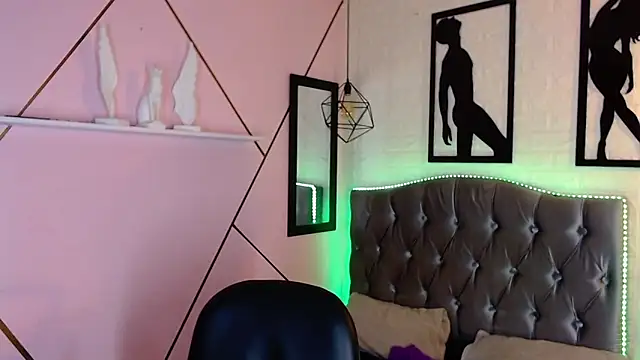 Snapshot of agatha_rodriguez chatting on February 16, 2026, 2:05 pm agatha rodriguez online show from February 16, 2026, 2:05 pm