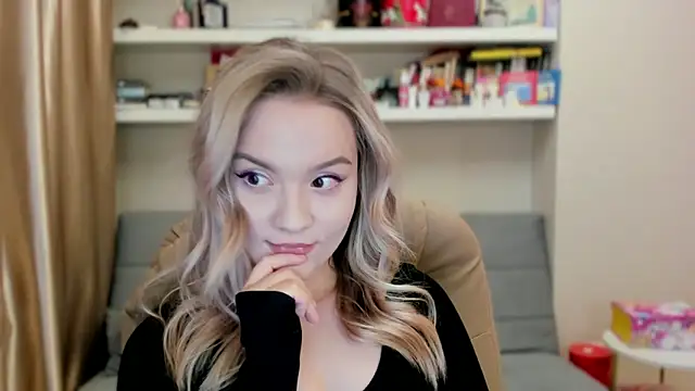 Kara Smith  online show from March 27, 2026, 11:49 pm