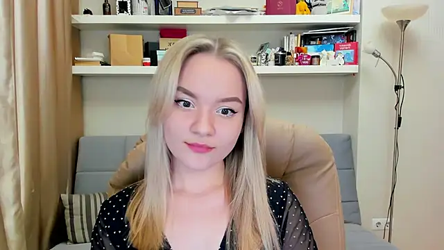 Snapshot of Kara_Smith_ chatting on February 19, 2025, 10:20 pm Kara Smith  online show from February 19, 2025, 10:20 pm