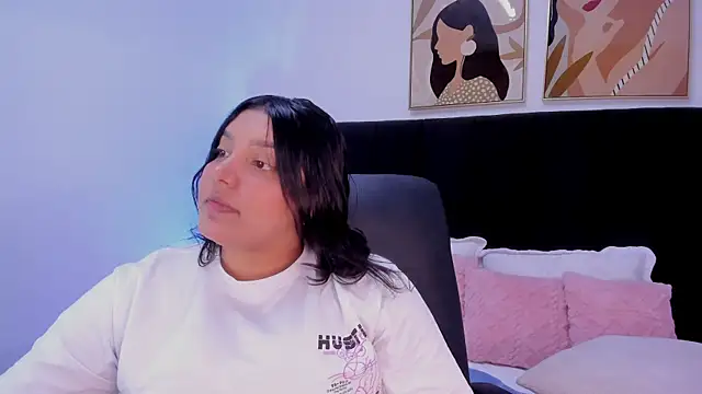 Snapshot of dullce77 chatting on April 20, 2026, 7:37 pm dullce77 online show from April 20, 2026, 7:37 pm