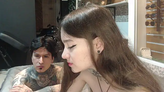 Snapshot of Alucard-Carmila chatting on October 12, 2025, 11:06 pm Alucard-Carmila online show from October 12, 2025, 11:06 pm