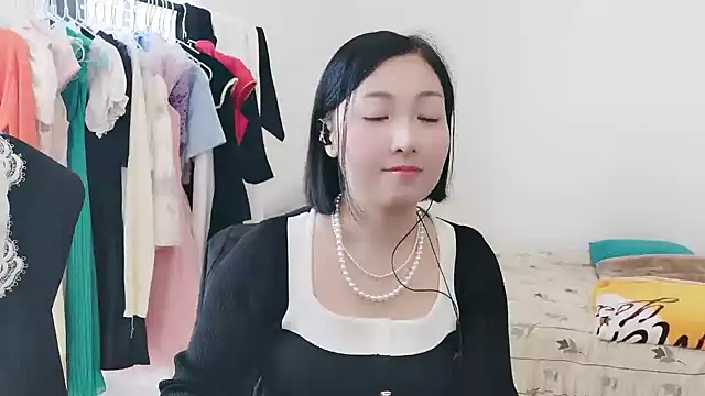 Rachel-6600 online show from December 1, 2025, 4:35 am