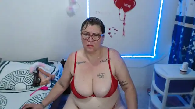 Snapshot of Olgahunder chatting on March 26, 2026, 2:54 am Olgahunder online show from March 26, 2026, 2:54 am
