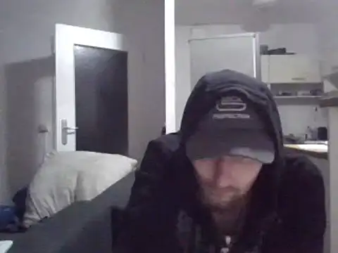 Snapshot of ThePython666 chatting on March 19, 2025, 11:14 pm ThePython666 online show from March 19, 2025, 11:14 pm