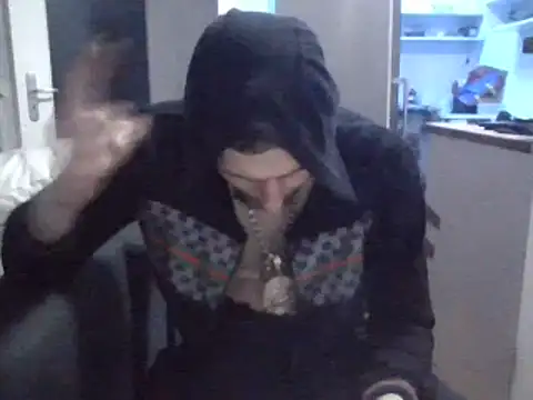 Snapshot of ThePython666 chatting on March 18, 2025, 1:24 am ThePython666 online show from March 18, 2025, 1:24 am