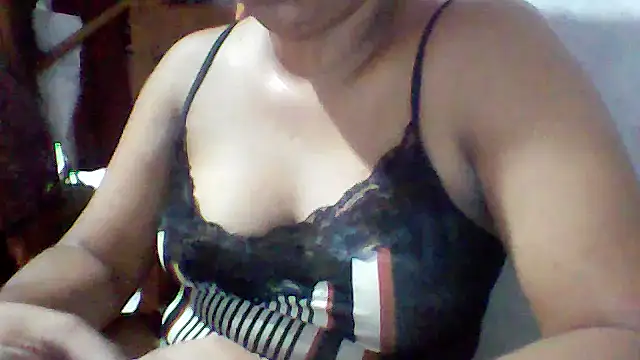 Sydneyputinha online show from February 19, 2026, 12:51 am