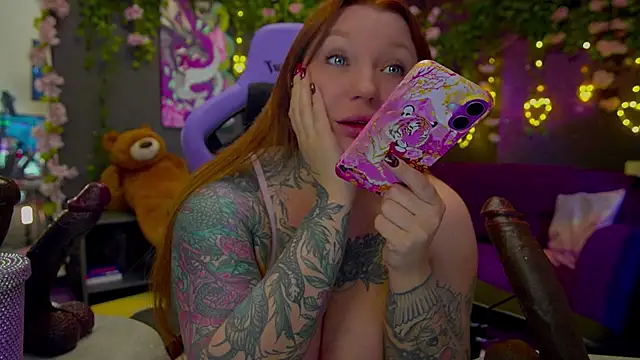 Snapshot of BlackedBarbie chatting on February 19, 2026, 7:44 pm BlackedBarbie online show from February 19, 2026, 7:44 pm