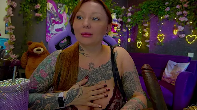 Snapshot of BlackedBarbie chatting on March 1, 2026, 7:25 pm BlackedBarbie online show from March 1, 2026, 7:25 pm