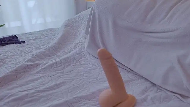 Eva Roose online show from February 4, 2025, 9:49 am