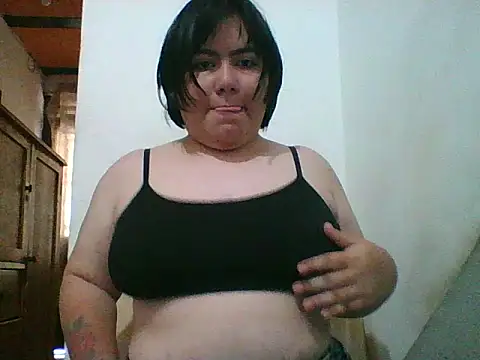 IrisMitchell  online show from March 19, 2025, 9:05 pm