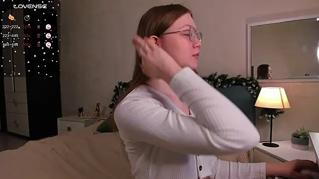 luv tessa online show from December 20, 2025, 1:41 am