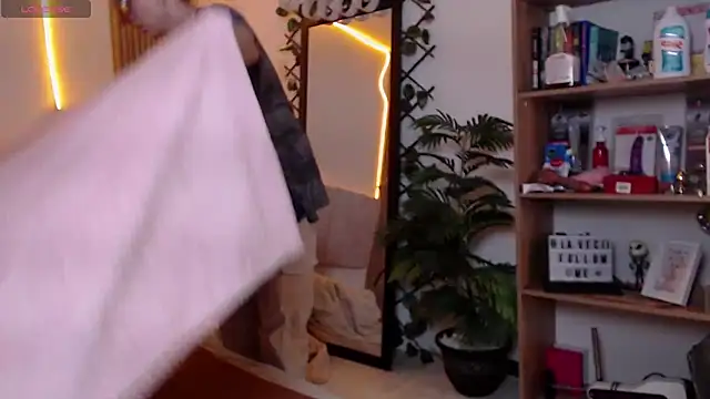 Soy mangx online show from April 13, 2026, 7:01 am