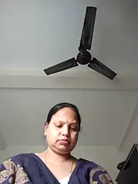 Snapshot of Arohi35 chatting on February 13, 2026, 10:37 am Arohi35 online show from February 13, 2026, 10:37 am