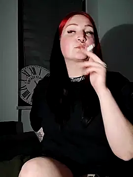 TiffiChantiT2 online show from May 14, 2026, 10:07 pm