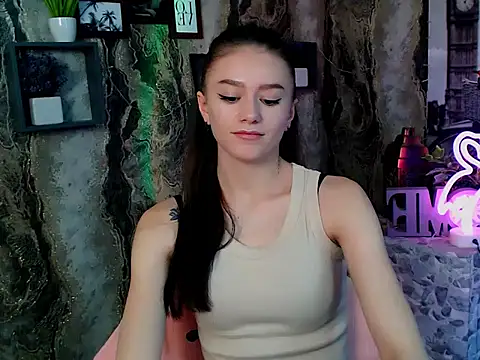 LanaTey online show from November 29, 2025, 3:56 pm