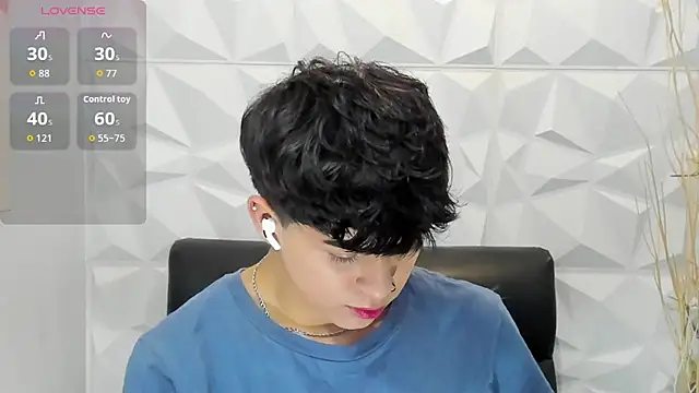 Snapshot of Sam_Daves chatting on February 2, 2026, 12:26 pm Sam Daves online show from February 2, 2026, 12:26 pm