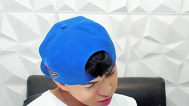 Sam Daves online show from November 25, 2025, 2:06 pm