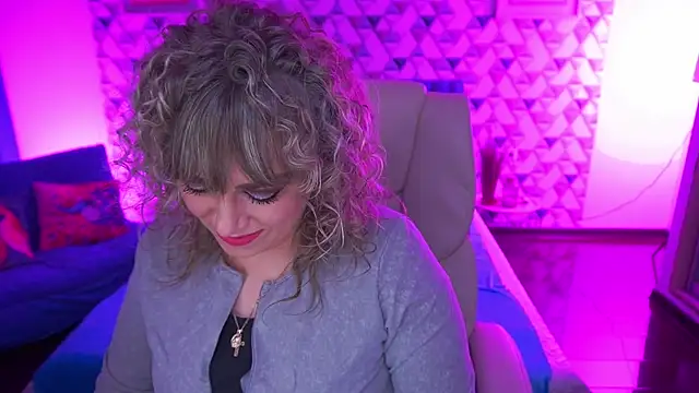 CandyLadyyy online show from May 10, 2026, 8:33 pm