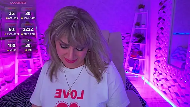 CandyLadyyy online show from May 25, 2026, 8:29 pm