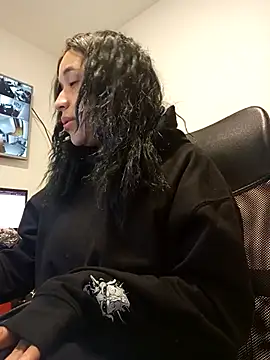 IsisBathory online show from March 14, 2025, 12:07 pm