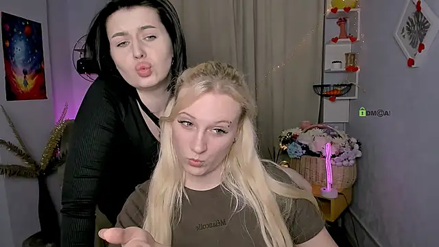 Snapshot of madam_uliis chatting on February 24, 2026, 6:20 pm madam uliis online show from February 24, 2026, 6:20 pm