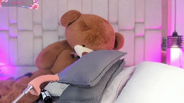 Daia Ortiz online show from February 7, 2026, 9:01 pm