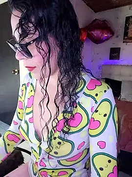 Snapshot of mia_velvet1 chatting on January 7, 2026, 3:28 pm mia velvet1 online show from January 7, 2026, 3:28 pm