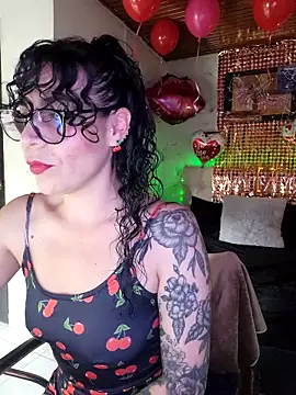 Snapshot of mia_velvet1 chatting on February 19, 2026, 3:53 pm mia velvet1 online show from February 19, 2026, 3:53 pm