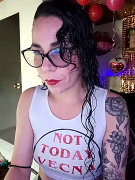 Snapshot of mia_velvet1 chatting on February 17, 2026, 2:36 pm mia velvet1 online show from February 17, 2026, 2:36 pm